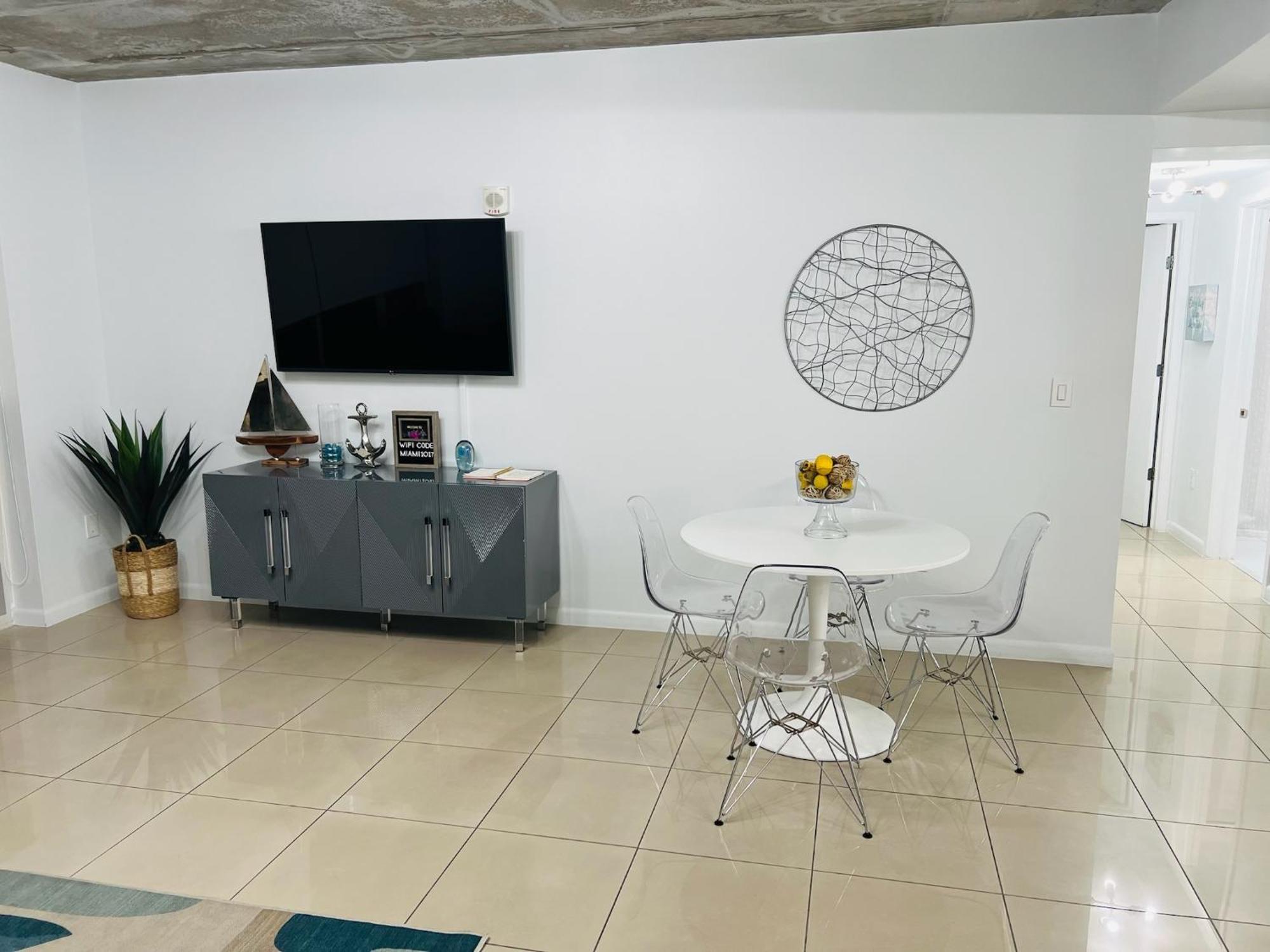 מיאמי Spacious 2Bd 2Bth At Midblock מראה חיצוני תמונה