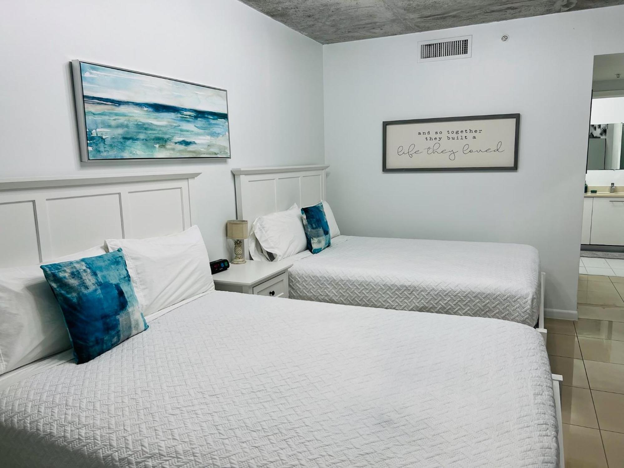 מיאמי Spacious 2Bd 2Bth At Midblock מראה חיצוני תמונה